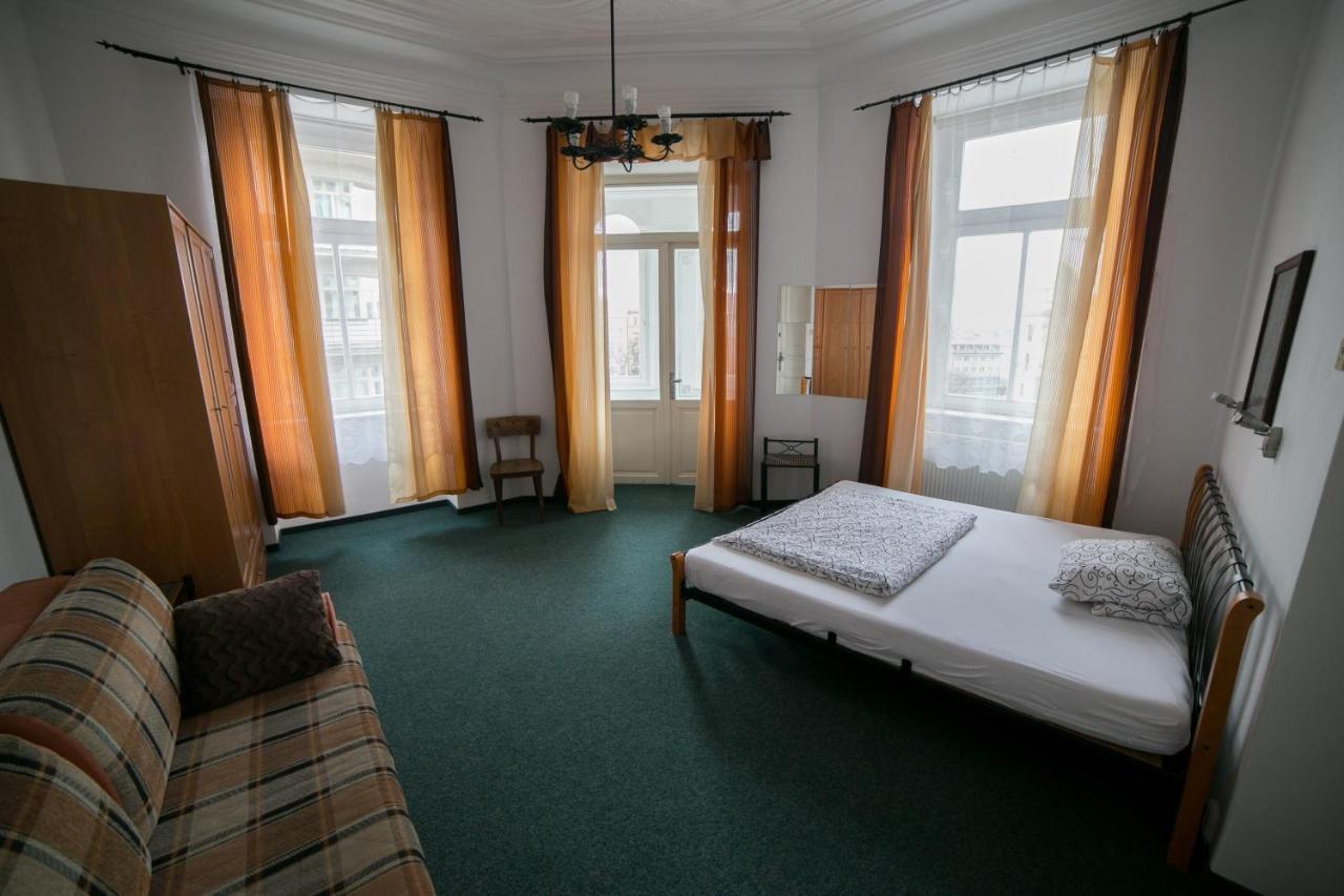 Apartment Kahoun プラハ エクステリア 写真
